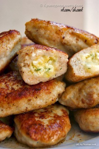 Куриные Котлеты с очень вкусной начинкой!