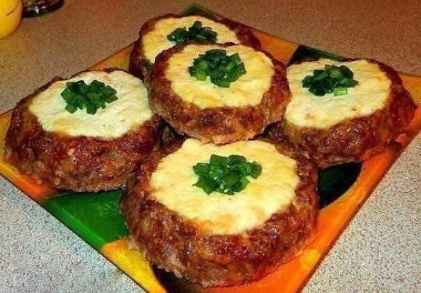 Мясные "ватрушки" - быстрый ужин