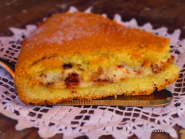 Пирог с творожно-шоколадной начинкой