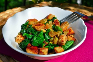 Салат из шпината