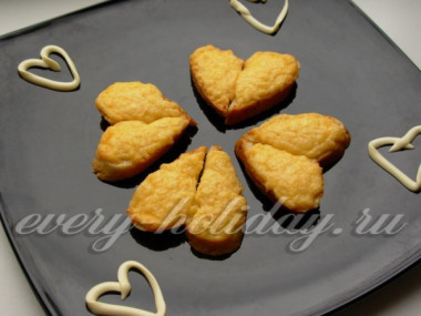 бутерброды с сыром и чесноком...