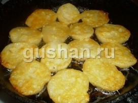 картофель чесночный...