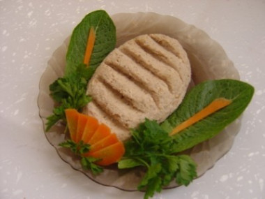 Салат-паштет куриный с орехами