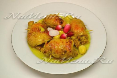 курица по-индийски с куркумой и имбирем...