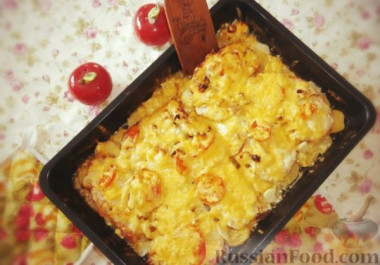 Мясо по-французски с картофелем и помидорами