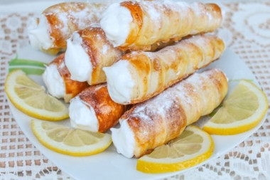 Слоёные трубочки...