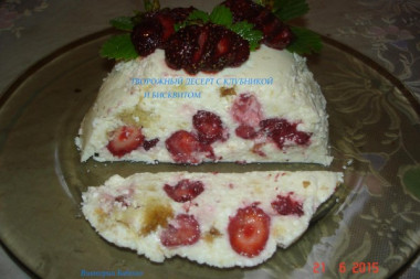 Десерт из творога и бисквита