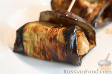 Рулетики из баклажанов