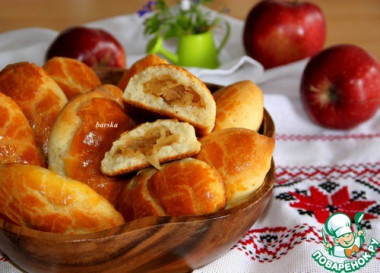 Быстрые пирожки с яблоками