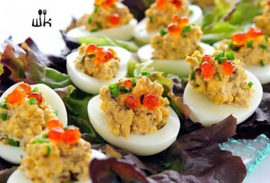 Фаршированные яйца (26 вариантов для начинки.)