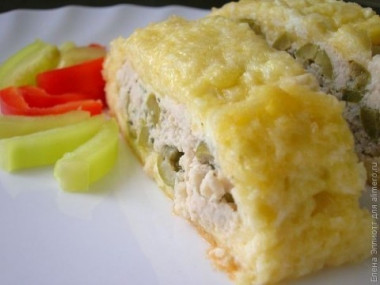 Рулет из сыра и курицы в духовке...
