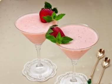 Клубничное суфле...