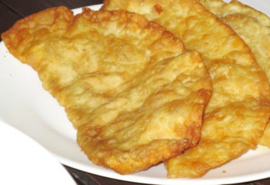 Чебуреки «Обыкновенное чудо» с картофелем и сыром