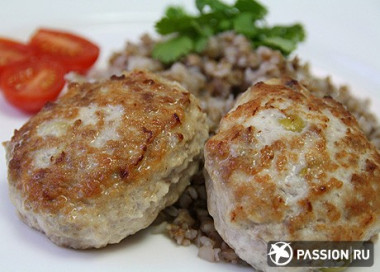 Котлеты из мяса индейки с оливками