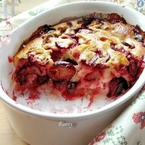 ШАРЛОТКА СО СЛИВАМИ