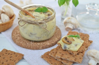 Домашний плавленный сыр с грибами...