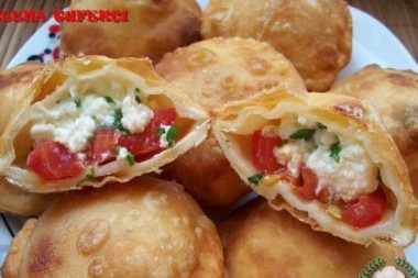 Пирожки бомбочки - лучше чем чебуреки
