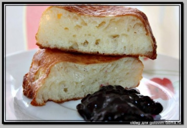 Пышные оладушки на дрожжах