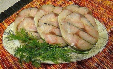 Рулет из скумбрии