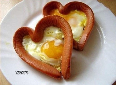 ЯИЧНИЦА "СЕРДЦЕ" К ЗАВТРАКУ