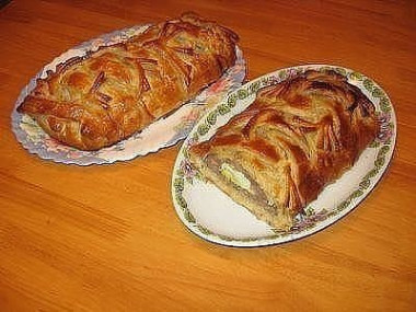 Мясной рулет в тесте по-домашнему