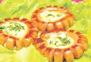 яйцо в сосиске