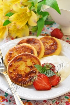 Сочные сырники с яблоком и клетчаткой. 