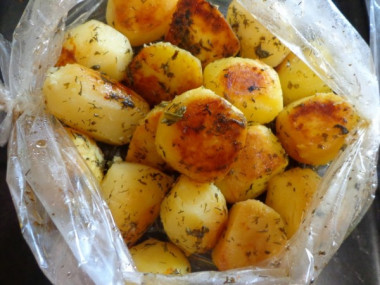 Картофель запечённый с соусом "ПАЛЬЧИКИ ОБЛИЖЕШЬ 