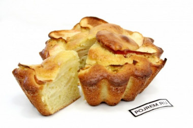 Манник с яблоками