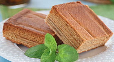 Слоеный торт «Lapis Legit» или "Kek lapis"