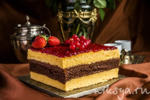 Торт «Lapis Surabaya»