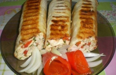 Хрустящие рулеты из лаваша...