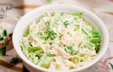 Салат из пекинской капусты с курицей...
