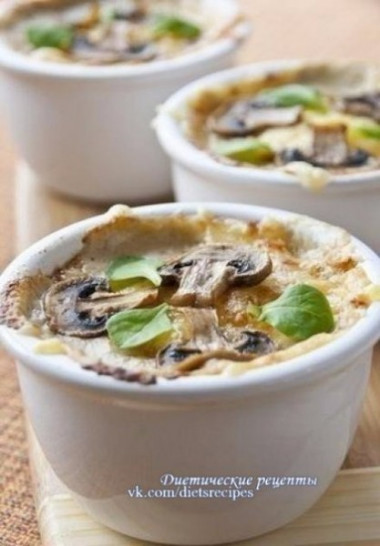 Низкокалорийный жульен из шампиньонов