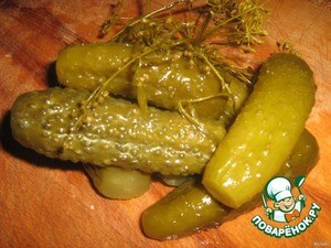 Деревенские солeные огурчики