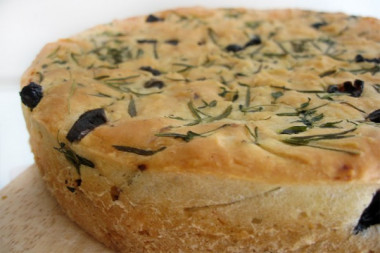 Хлеб с сушеными травами
