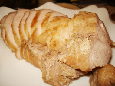 СВИНИНА ЗАПЕЧЁННАЯ В ДУХОВКЕ