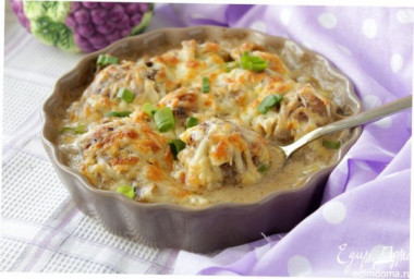 ТЕФТЕЛИ В ГРИБНОМ СОУСЕ ПОД СЫРОМ