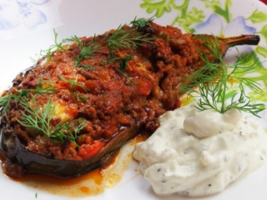 Баклажан,запечёный с фаршем