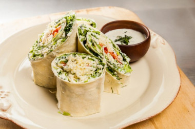 Рулетики из лаваша по рецепту Тины Канделаки