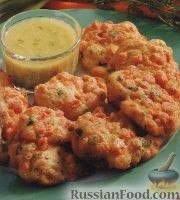 Морковные драники с горчичным соусом