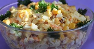 САЛАТ С КУКУРУЗОЙ И КУРИЦЕЙ