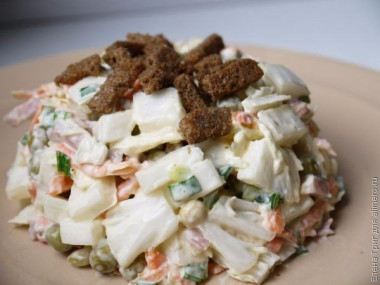 САЛАТ ИЗ ПЕКИНСКОЙ КАПУСТЫ С ВЕТЧИНОЙ