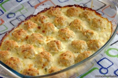 Куриные шарики в сливочном соусе