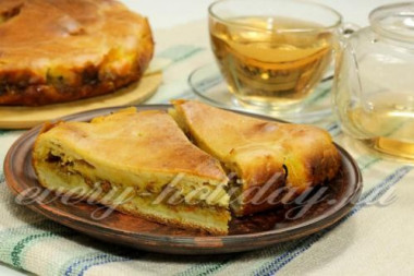 Пирог с капустой из наливного теста