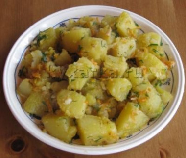 Картофель, тушеный по-деревенски