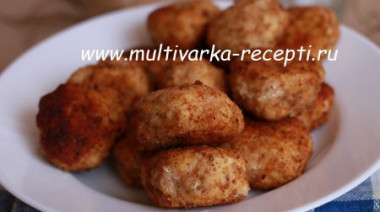 Куриные котлеты с хрустящей корочкой в мультиварке