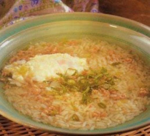 Суп с фаршем рисом и яйцом