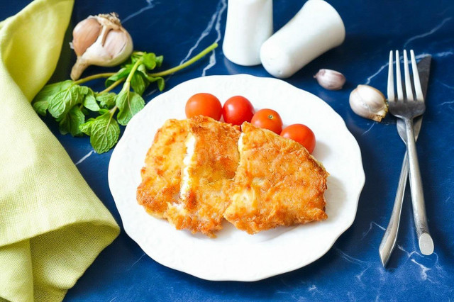 Рыба в кляре на сковороде