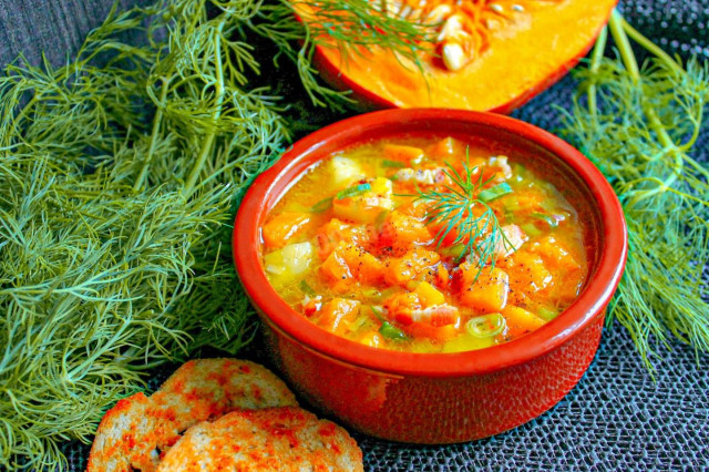 Тыквенный суп с беконом